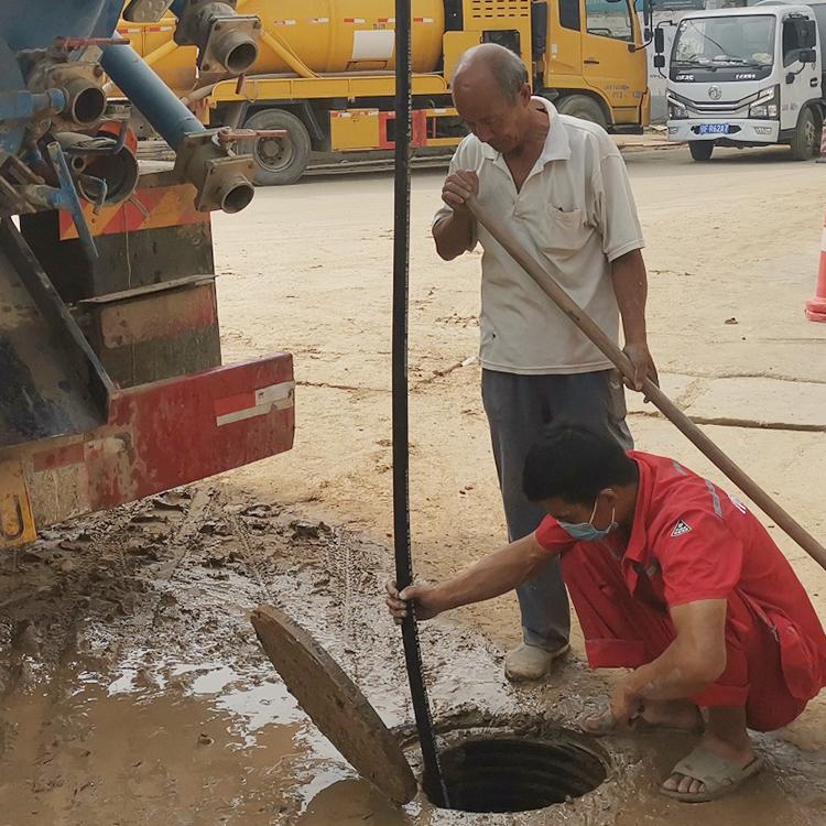 赛罕雨水管道清淤